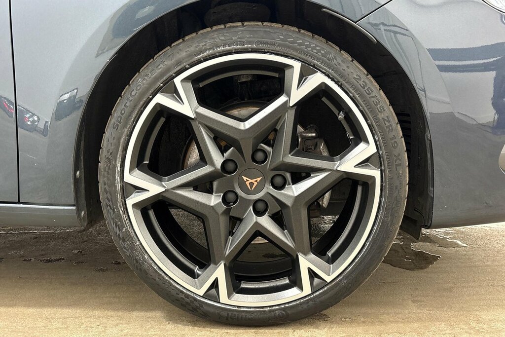 Cupra Leon Hatch V2 1.5 Etsi 150 7-Speed Grey #5