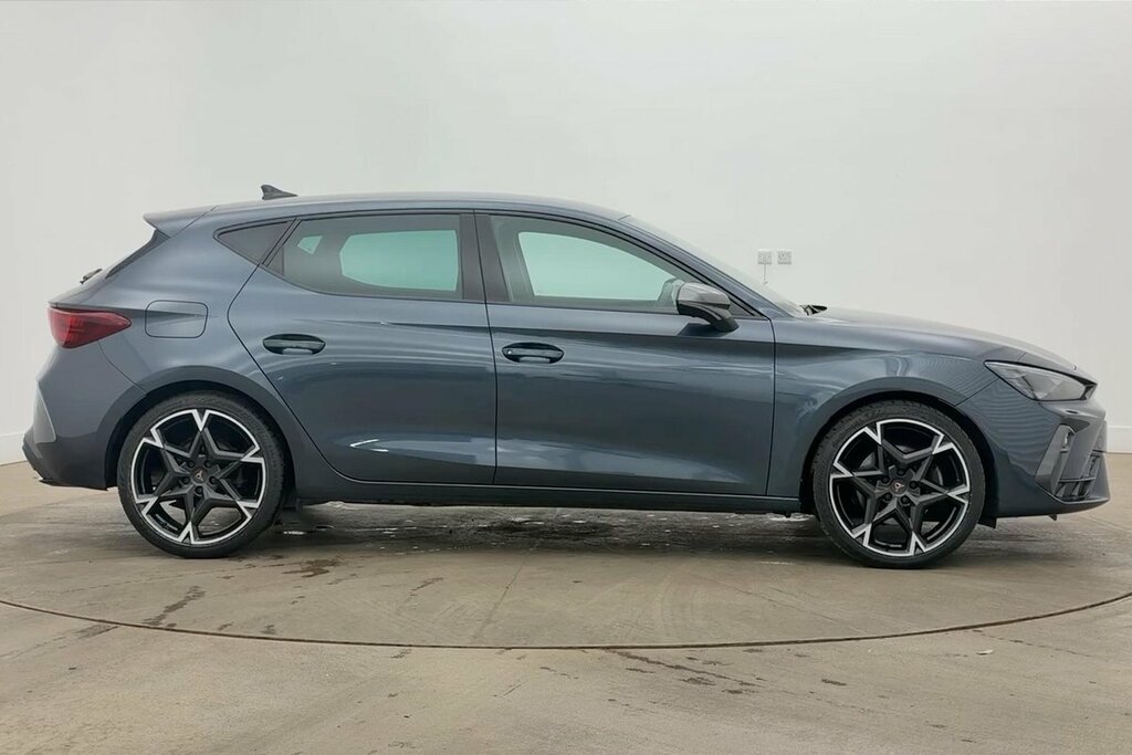 Cupra Leon Hatch V2 1.5 Etsi 150 7-Speed Grey #4