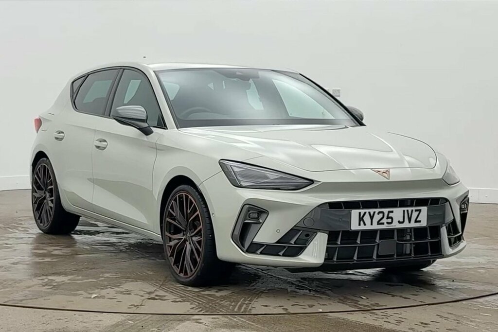 Cupra Leon Hatch V3 1.5 E-hybrid 204 6-Speed Grey