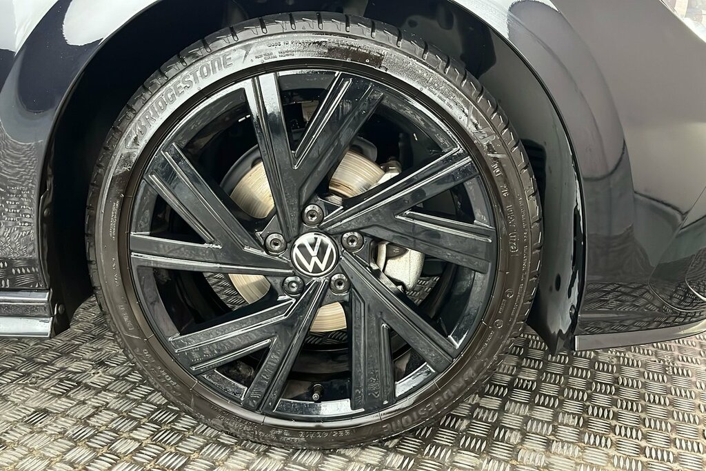 Volkswagen Golf 8 Black Edition 1.5 Tsi 150Ps 6-Speed Black #5