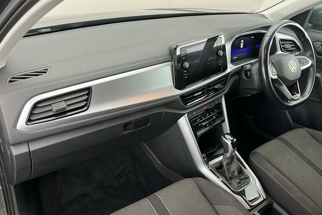 Volkswagen T-Roc Life 1.5 Tsi 150Ps 7-Speed Dsg Grey #2