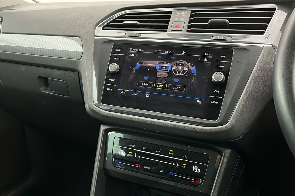 Volkswagen Tiguan Elegance Blue #18