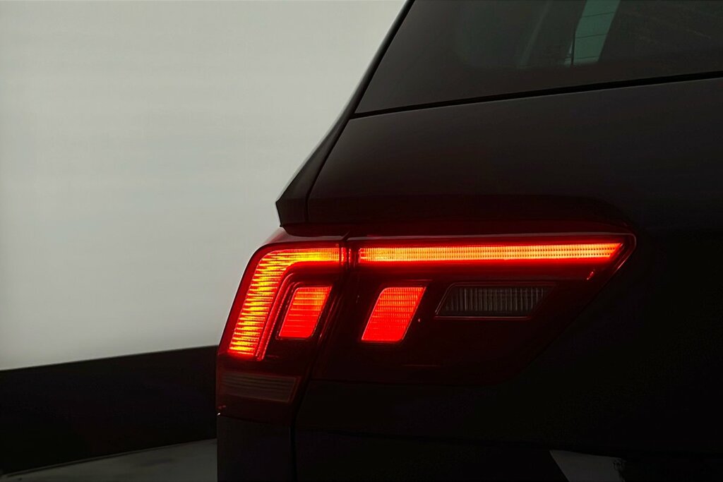Volkswagen Tiguan Elegance Blue #47