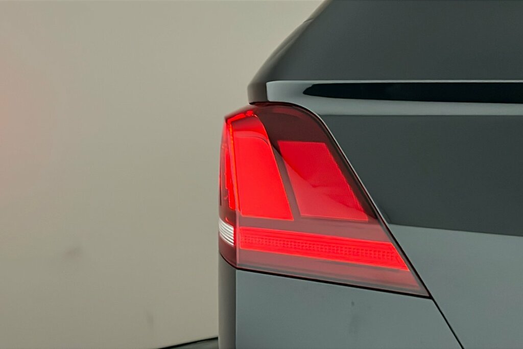 Volkswagen Tiguan Elegance Blue #46