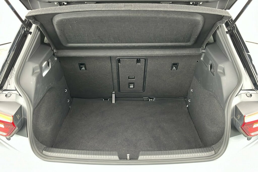 Volkswagen ID.3 2020 Pro Performance 58Kwh Business Hatchback White #11