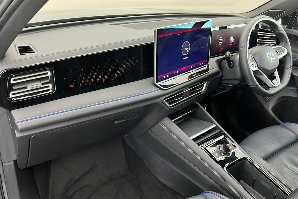 Volkswagen Tiguan R-line 1.5 Tsi Ehybrid 272Ps 6-Speed Dsg Grey #2