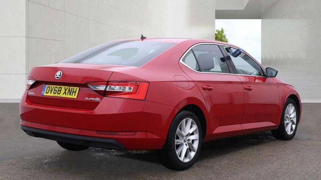 Skoda Superb 1.5 Tsi Act Se Technology Dsg Euro 6 Ss Red #4