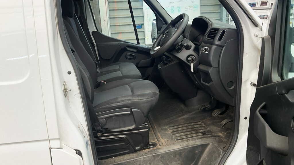Renault Master Renault Master 2022 White #2
