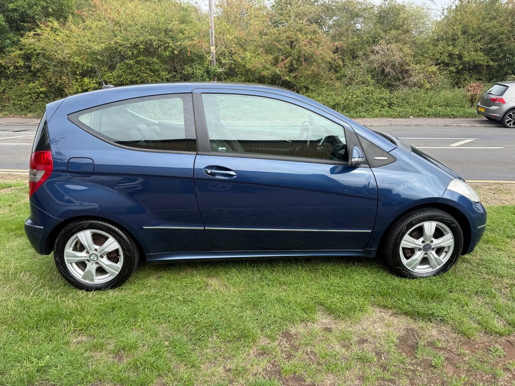 Mercedes-Benz A Class 2.0 A180 Cdi Avantgarde Se Hatchback Ma Blue #4
