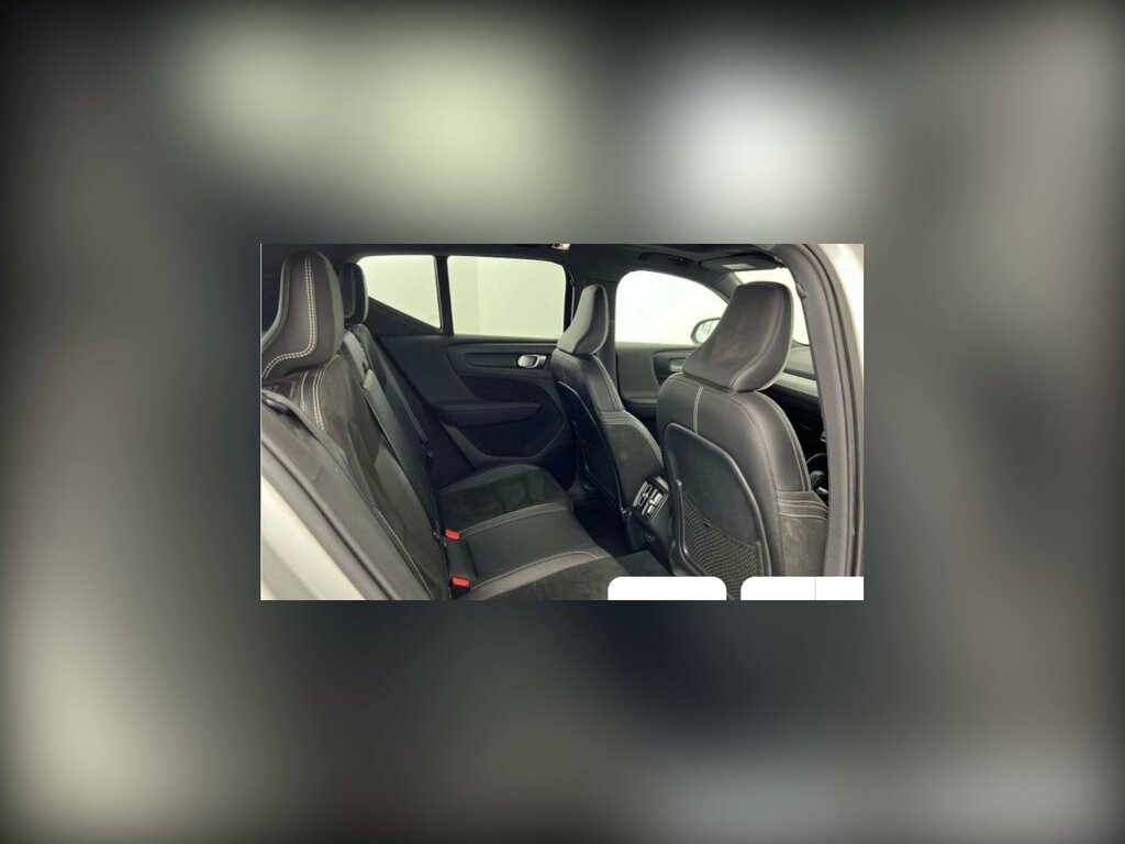 Volvo XC40 1.5 T3 Momentum #8