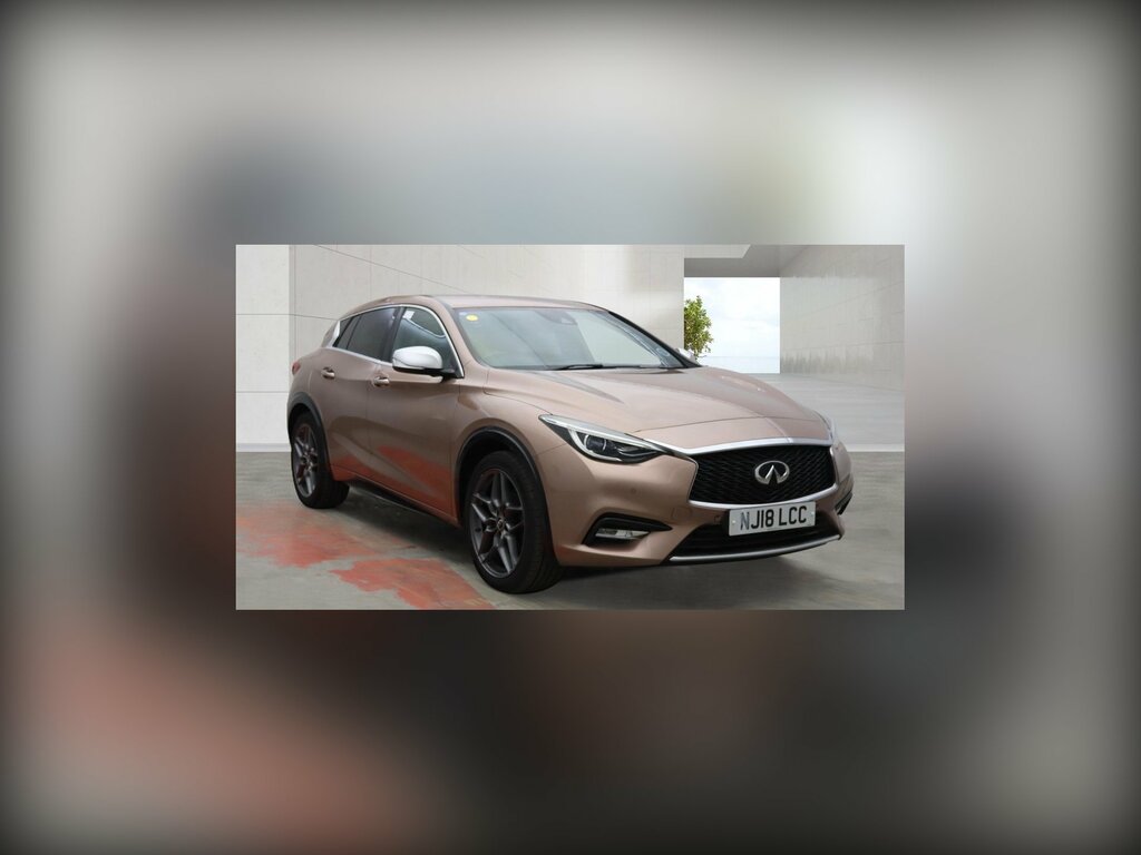 Infiniti Q30 1.5D Premium Tech Hatchback Euro Brown