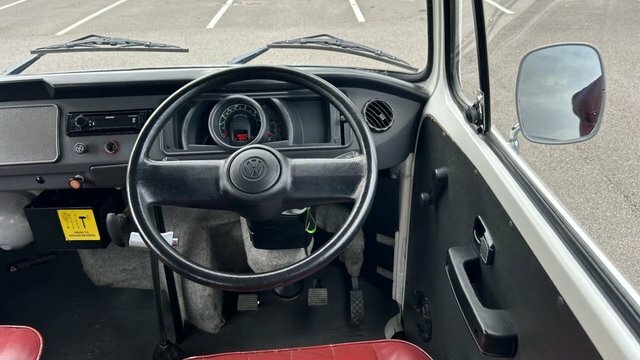 Volkswagen Campervan T30 Tdi Shuttle Se Black #19