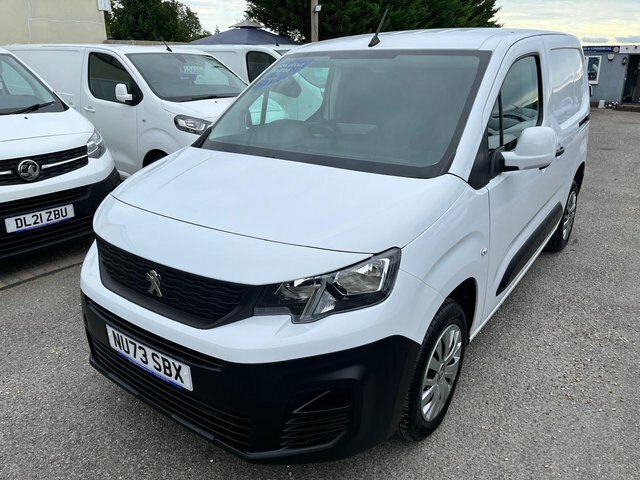 Peugeot Partner 1.5 Bluehdi 1000 Professional Premium Standard P White #4