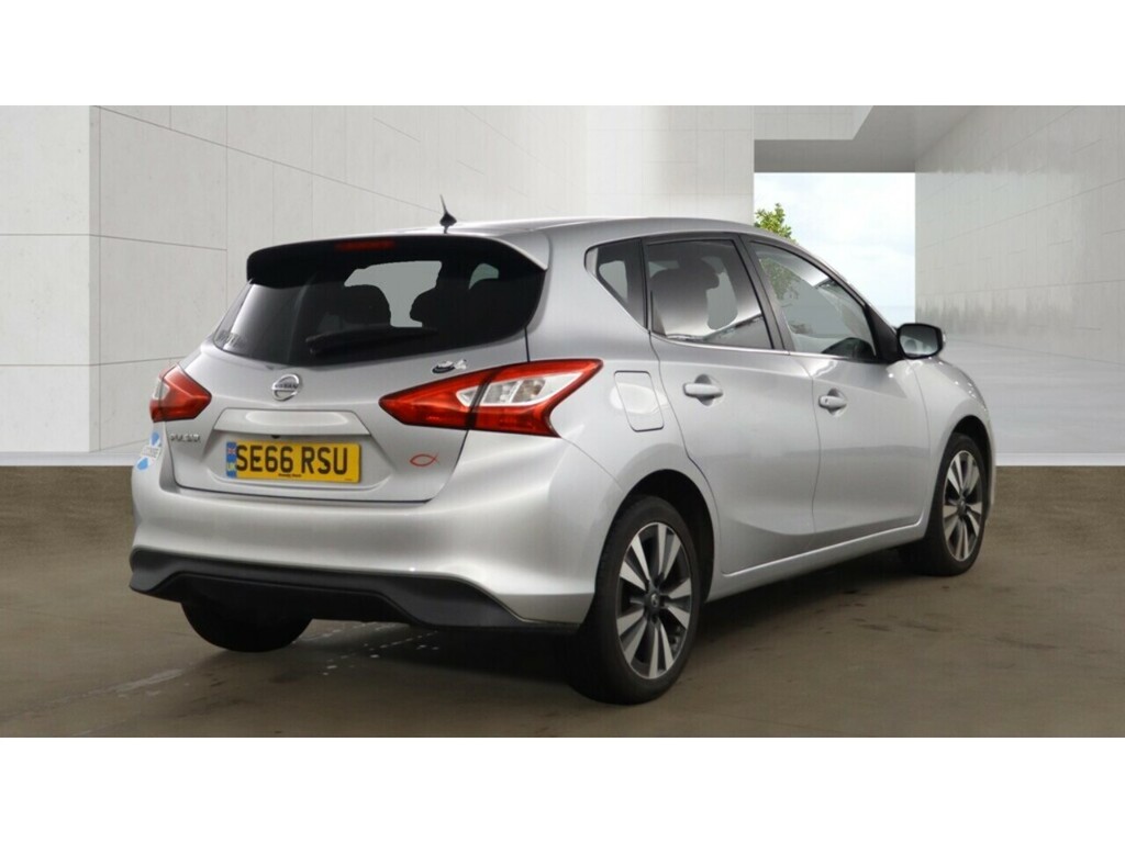 Nissan Pulsar 1.2 Dig-t N-connecta Hatchback E Silver #4