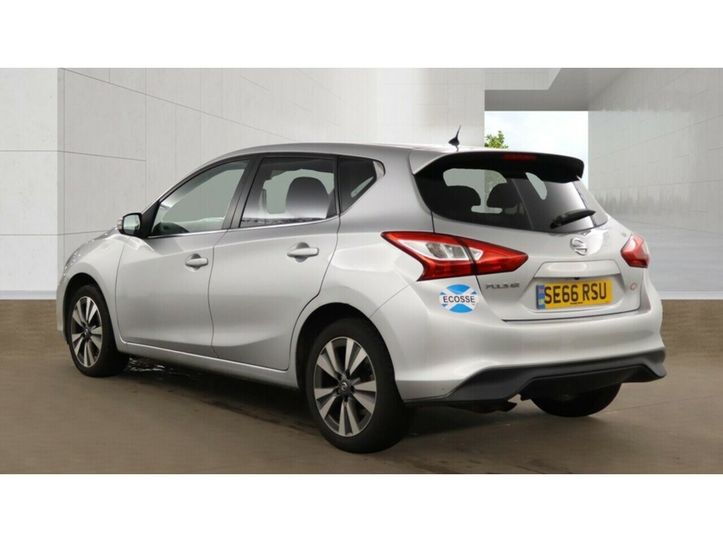 Nissan Pulsar 1.2 Dig-t N-connecta Hatchback E Silver #2