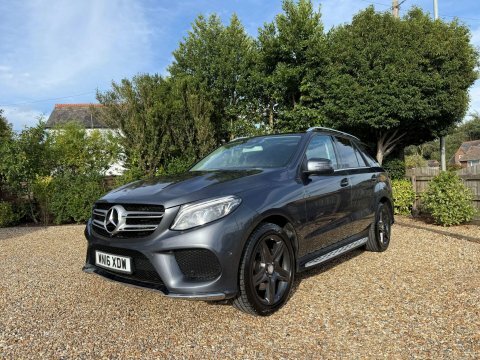 Mercedes-Benz GLE Class Diesel White #1