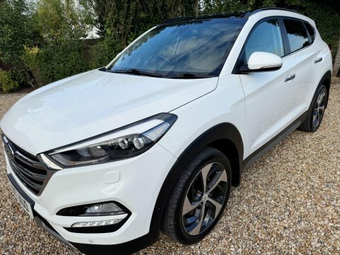 Hyundai Tucson 2017 17 2.0 White #6
