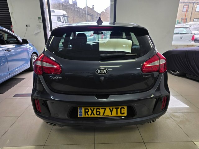 Kia Ceed 1.6 Crdi Isg Gt-line White #43