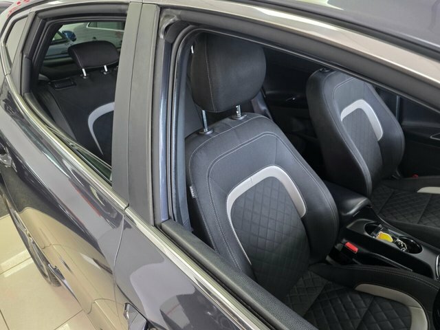 Kia Ceed 1.6 Crdi Isg Gt-line White #38