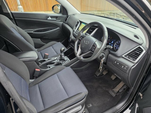 Hyundai Tucson Suv Black #5