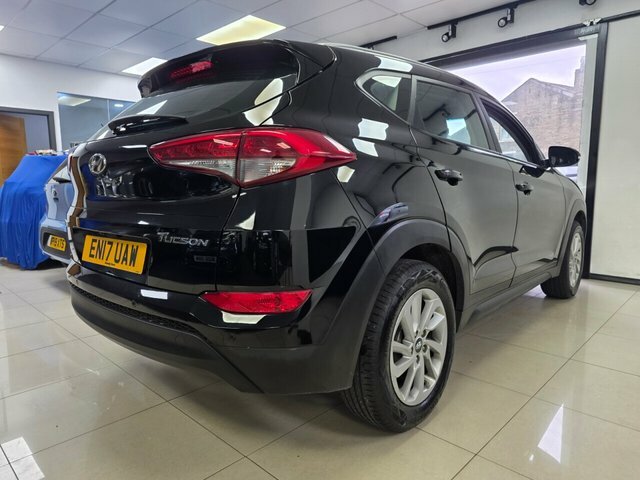 Hyundai Tucson Suv Black #3