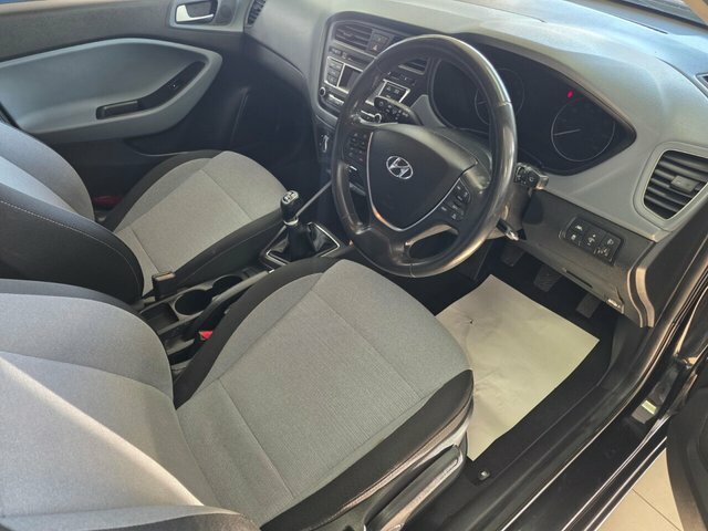 Hyundai I20 Hatchback Black #5