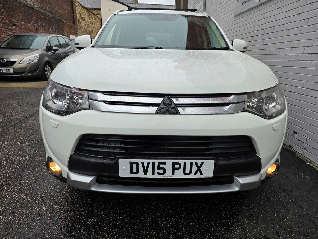Mitsubishi Outlander Di-d Gx4 U4250 White #2