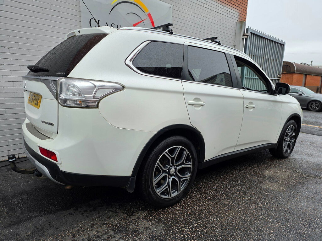 Mitsubishi Outlander Di-d Gx4 U4250 White #10