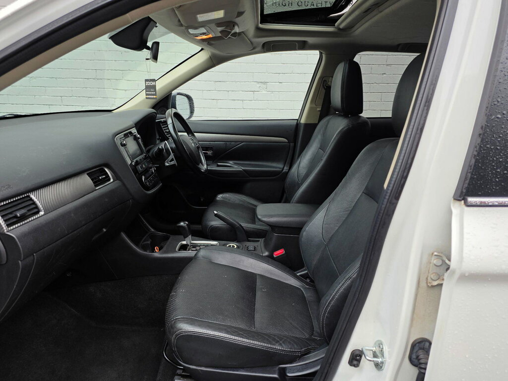 Mitsubishi Outlander Di-d Gx4 U4250 White #34