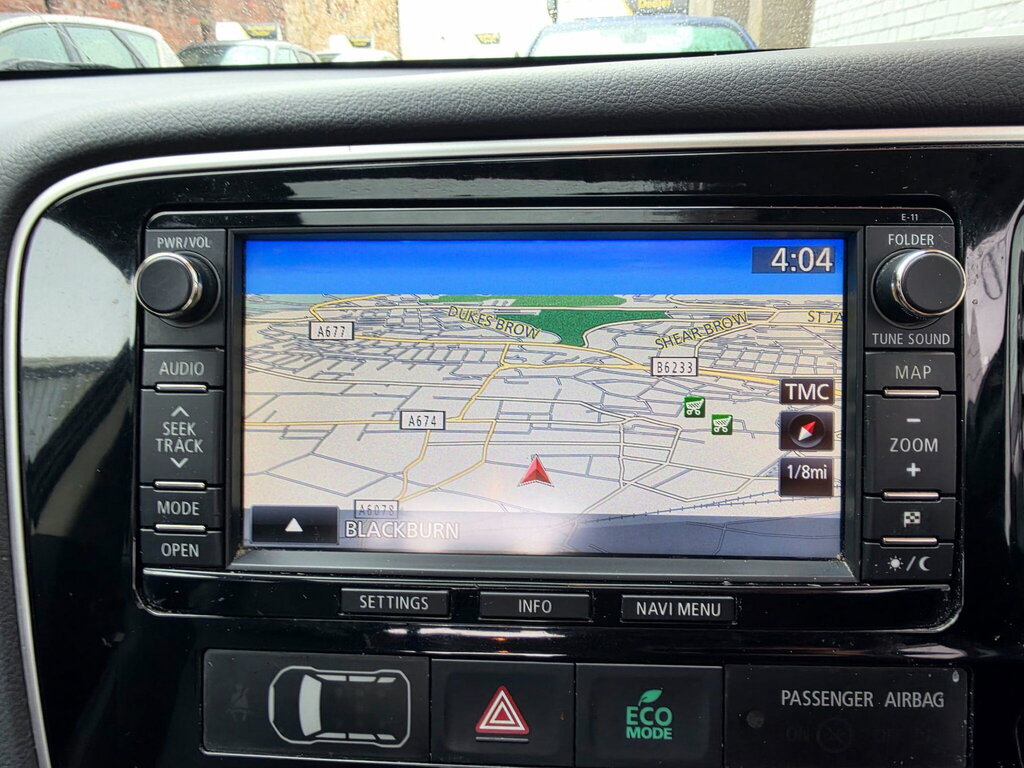 Mitsubishi Outlander Di-d Gx4 U4250 White #28