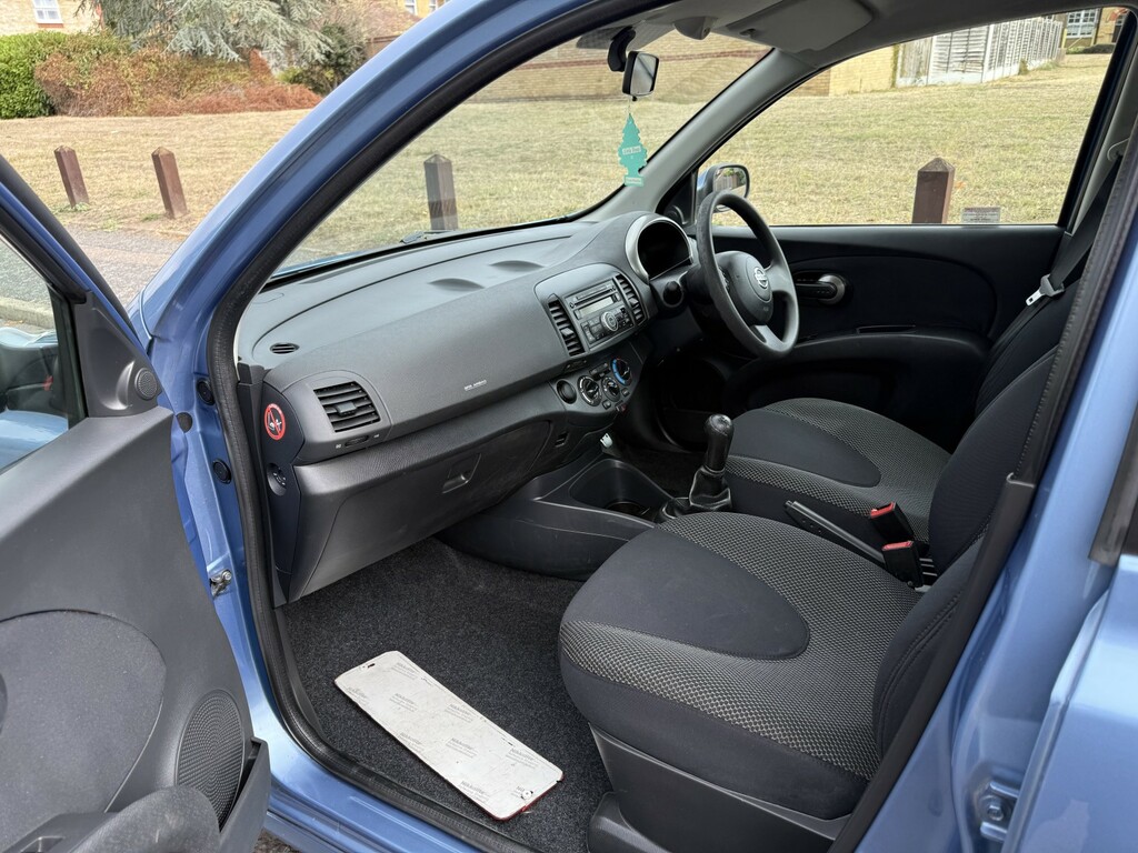 Nissan Micra 1.2 16V Acenta Black #10