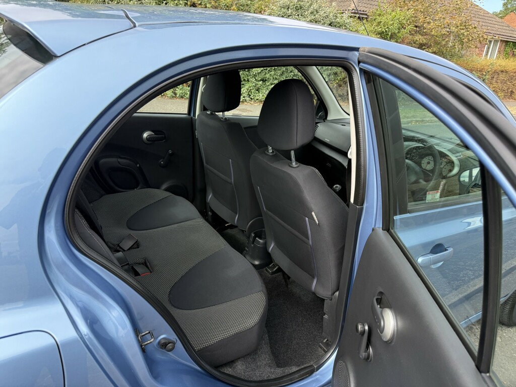 Nissan Micra 1.2 16V Acenta Black #9