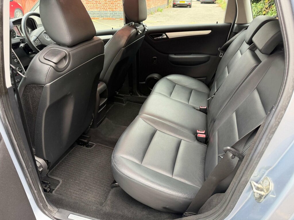 Mercedes-Benz B Class Mpv Grey #13