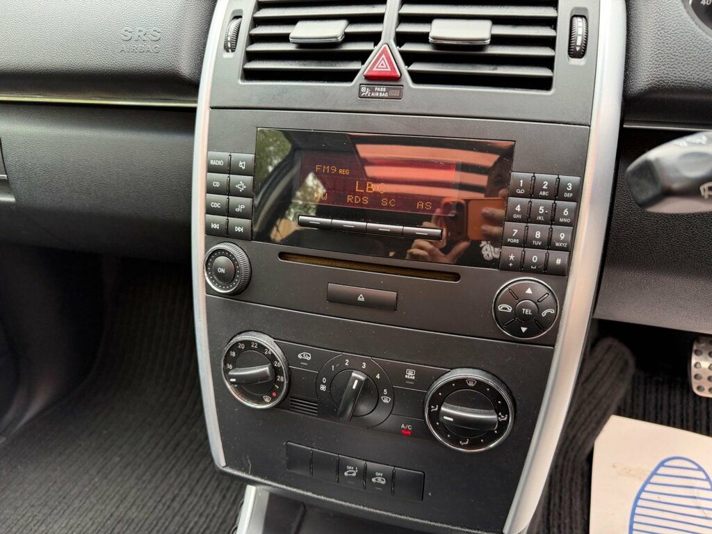 Mercedes-Benz B Class Mpv Grey #21