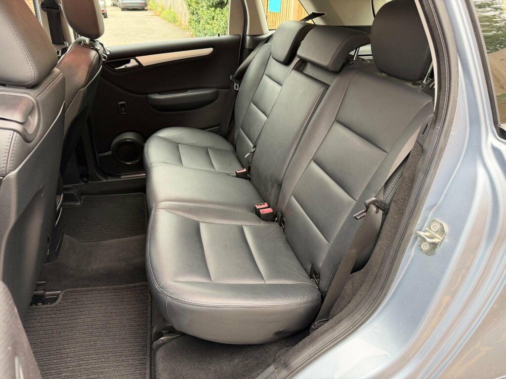 Mercedes-Benz B Class Mpv Grey #14