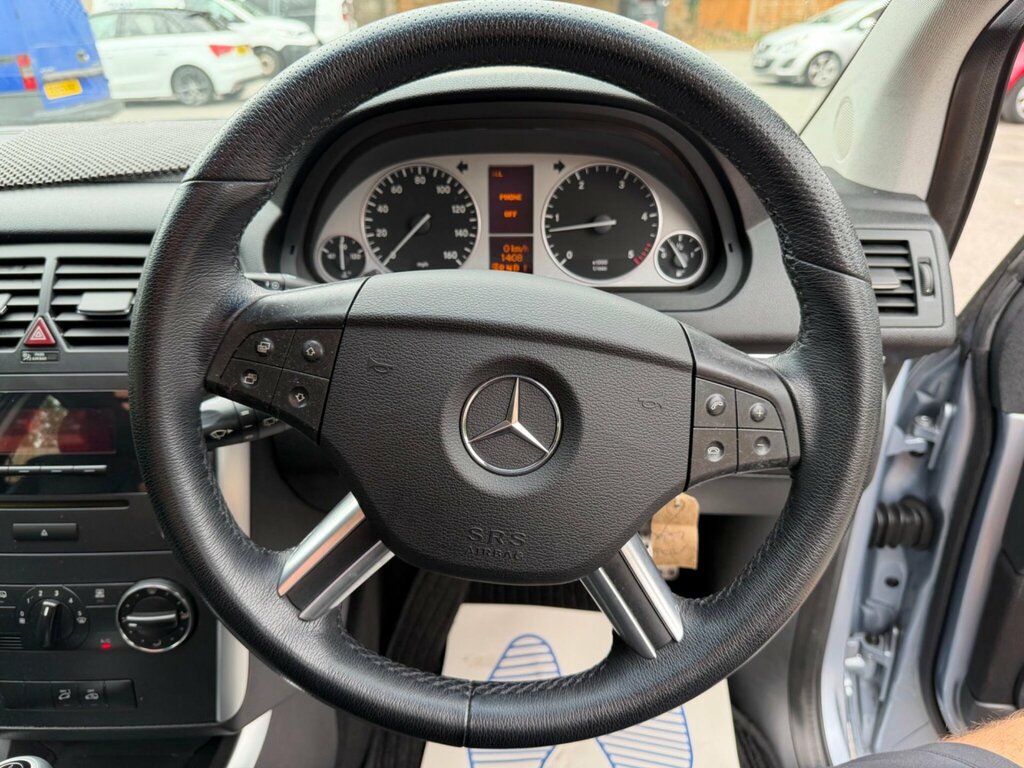 Mercedes-Benz B Class Mpv Grey #19