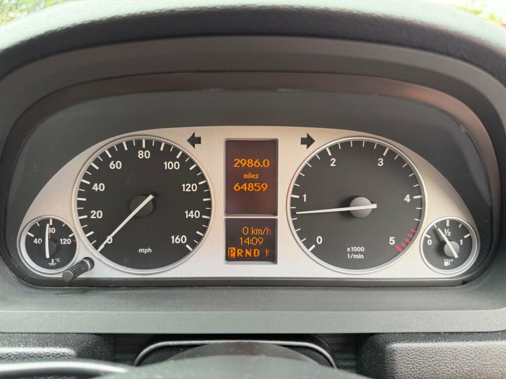 Mercedes-Benz B Class Mpv Grey #20