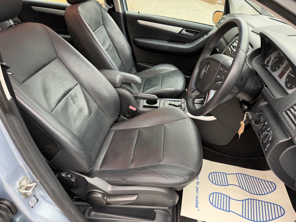 Mercedes-Benz B Class Mpv Grey #16