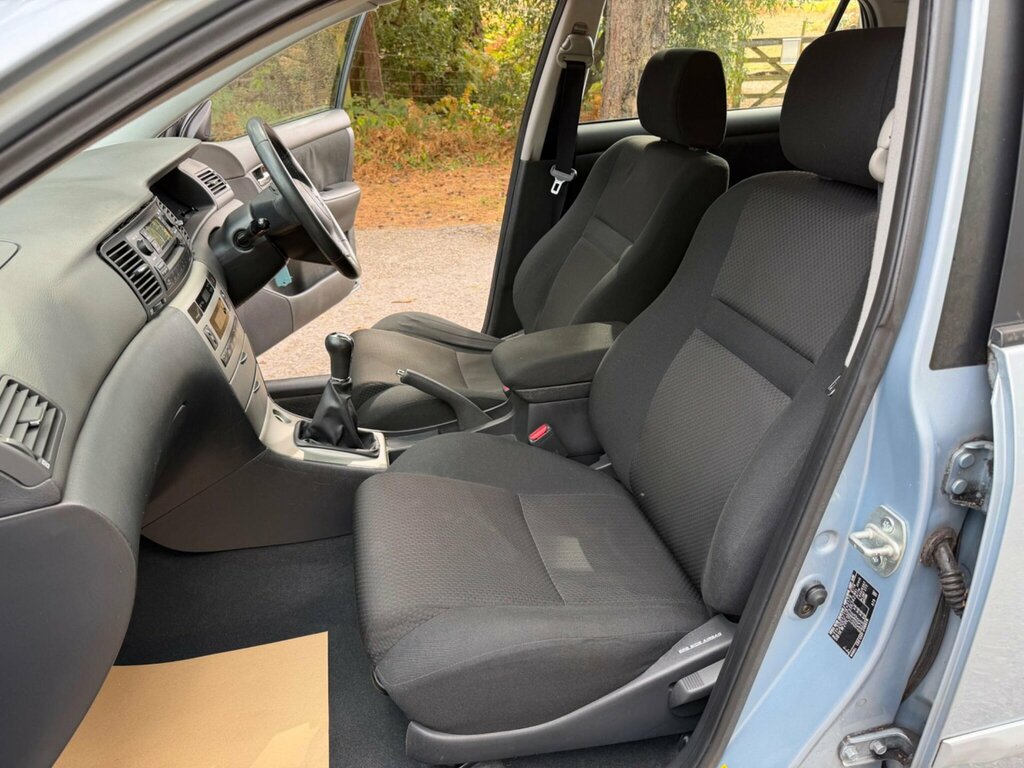 Toyota Corolla Hatchback Silver #21