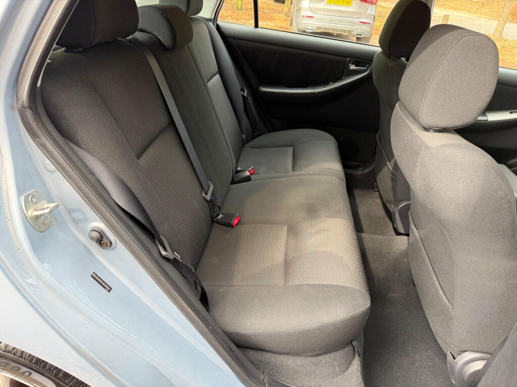 Toyota Corolla Hatchback Silver #16