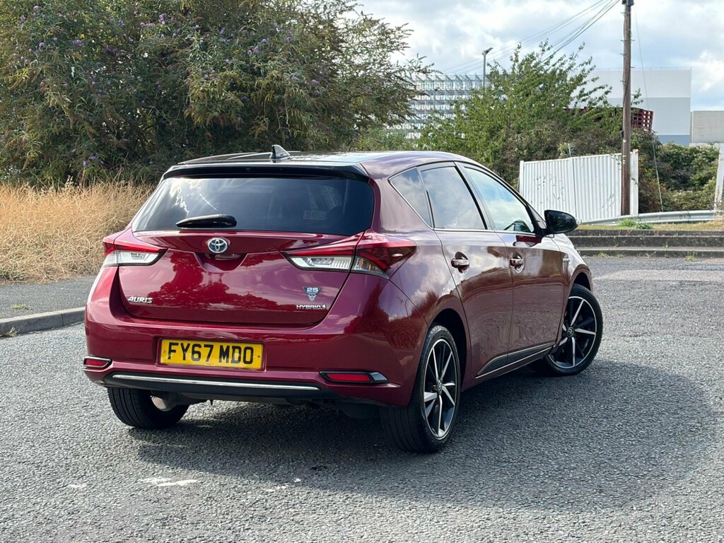 Toyota Auris Hatchback Black #10