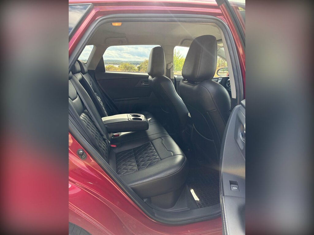 Toyota Auris Hatchback Black #15