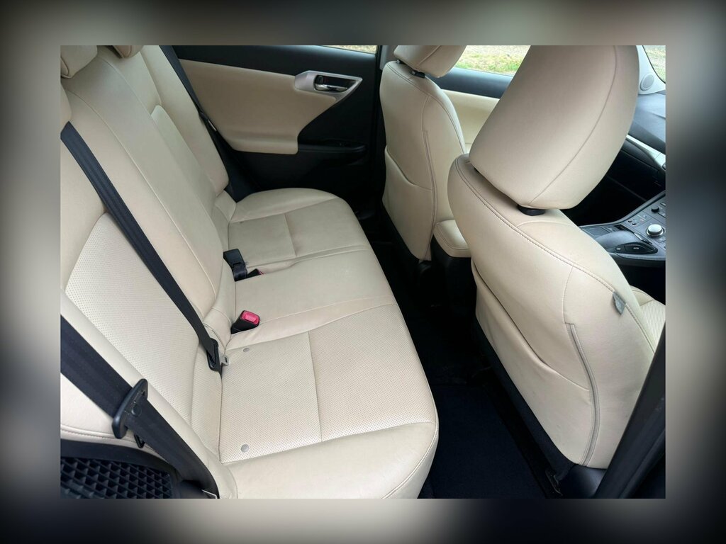 Lexus CT 200H 1.8 Premier Cvt Silver #11