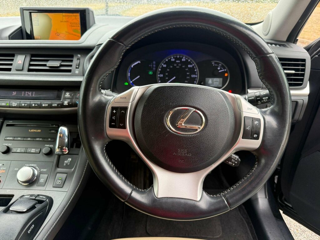 Lexus CT 200H 1.8 Premier Cvt Silver #21