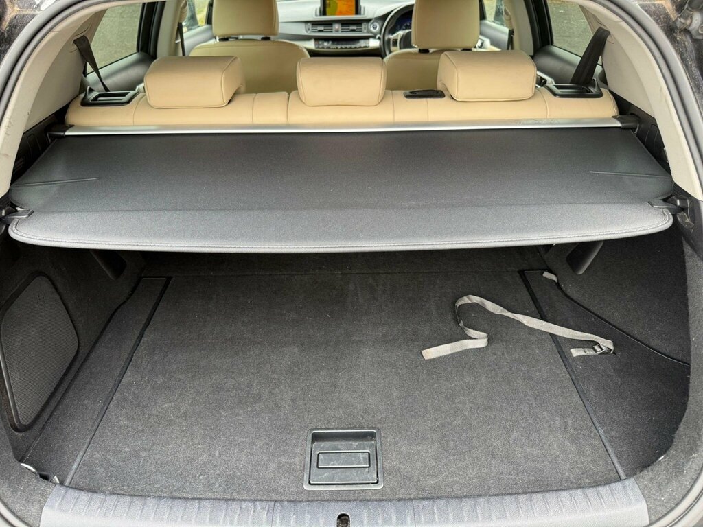 Lexus CT 200H 1.8 Premier Cvt Silver #18