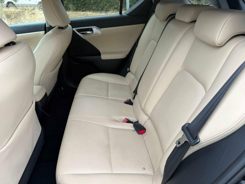 Lexus CT 200H 1.8 Premier Cvt Silver #10