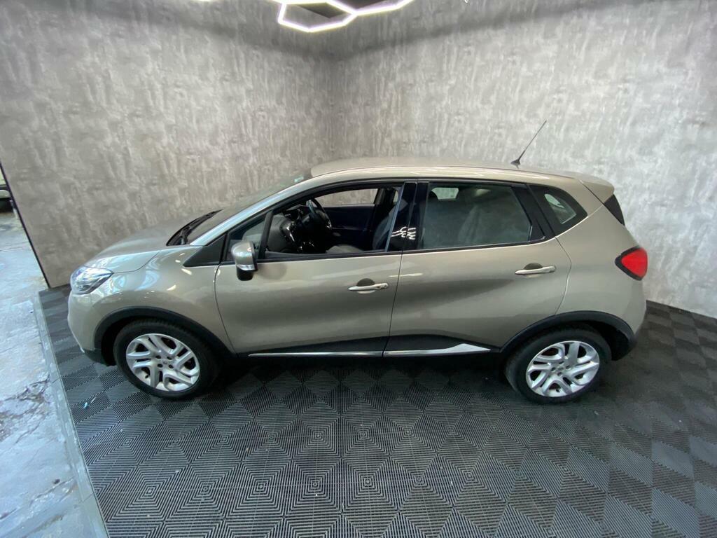 Renault Captur Dynamique Medianav Black #16
