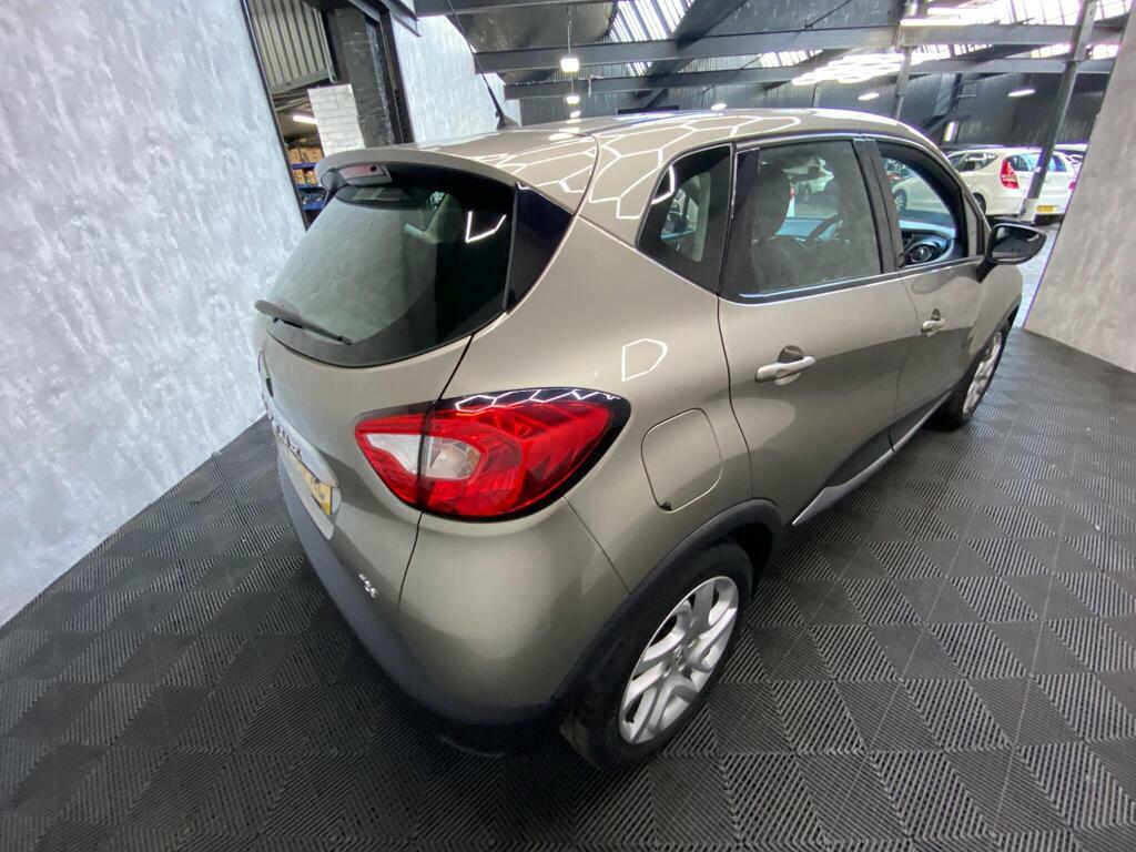 Renault Captur Dynamique Medianav Black #9