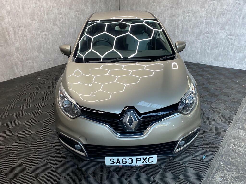 Renault Captur Dynamique Medianav Black #4