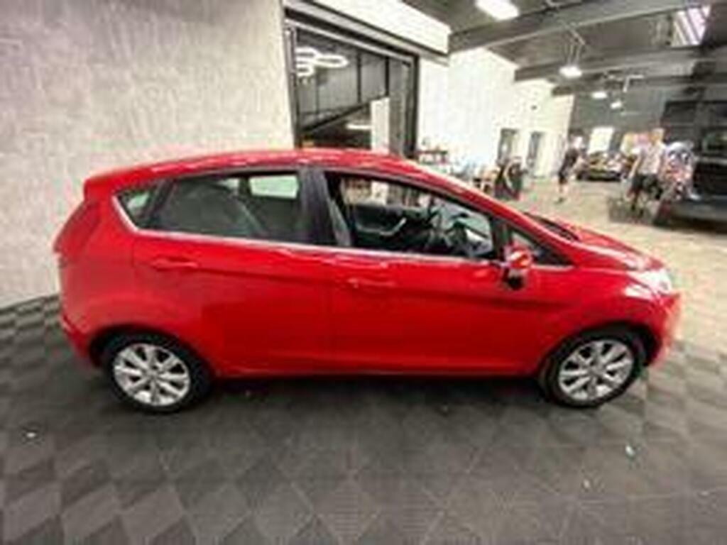 Ford Fiesta Hatchback Blue #8